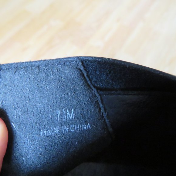 Eileen Fisher Women’s Black Leather Criss Cross Ankle Boots Clogs 7.5 - Picture 11 of 12